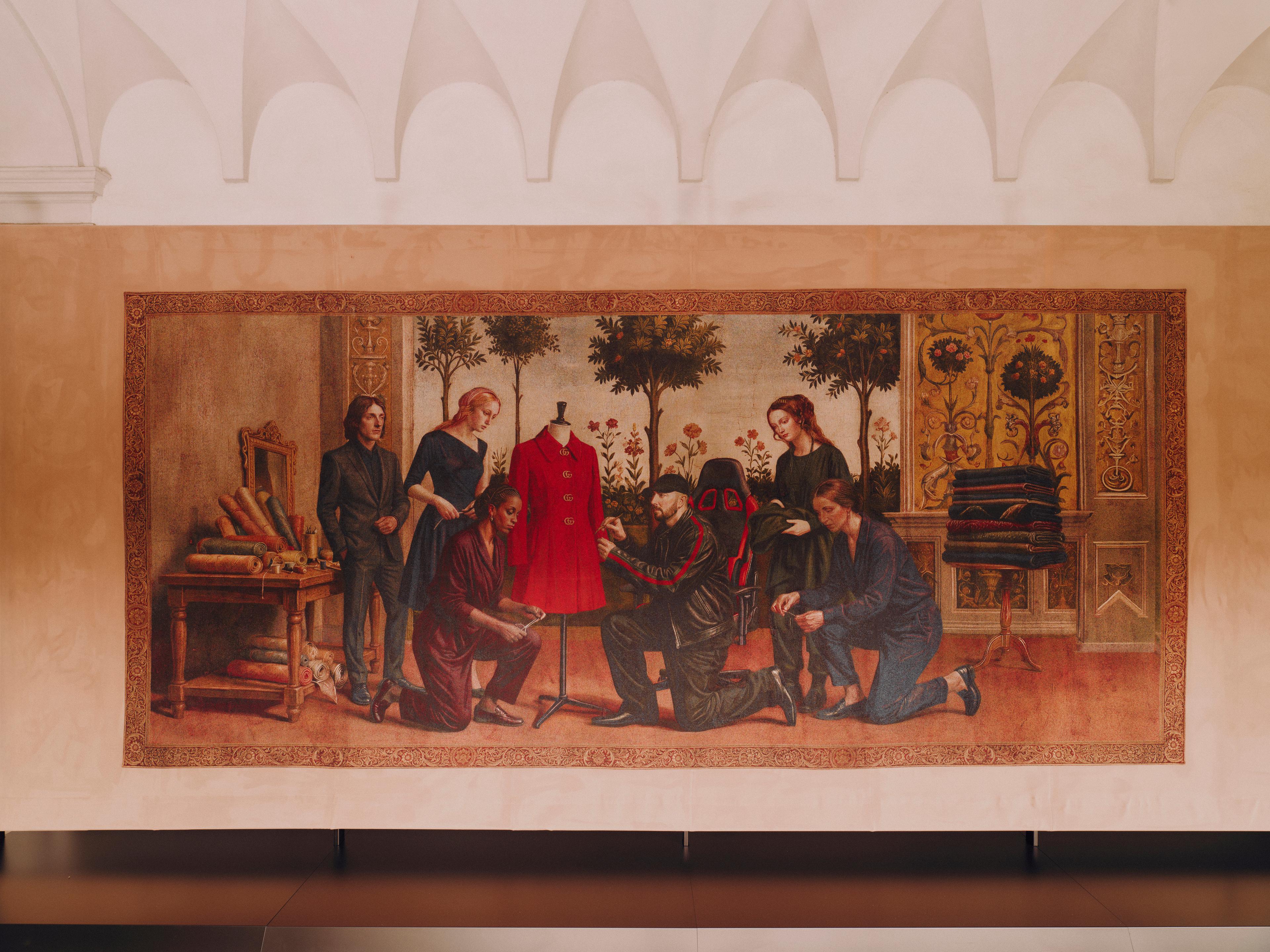“Gucci Memoria”- mostra curada pelo diretor criativo da marcar Demma, que  traça a história de 105 anos da Maison, por meio de 12 tapeçarias